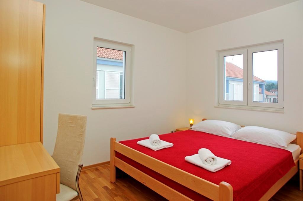 Aparthotel Marina Gromela Mirce Zimmer foto