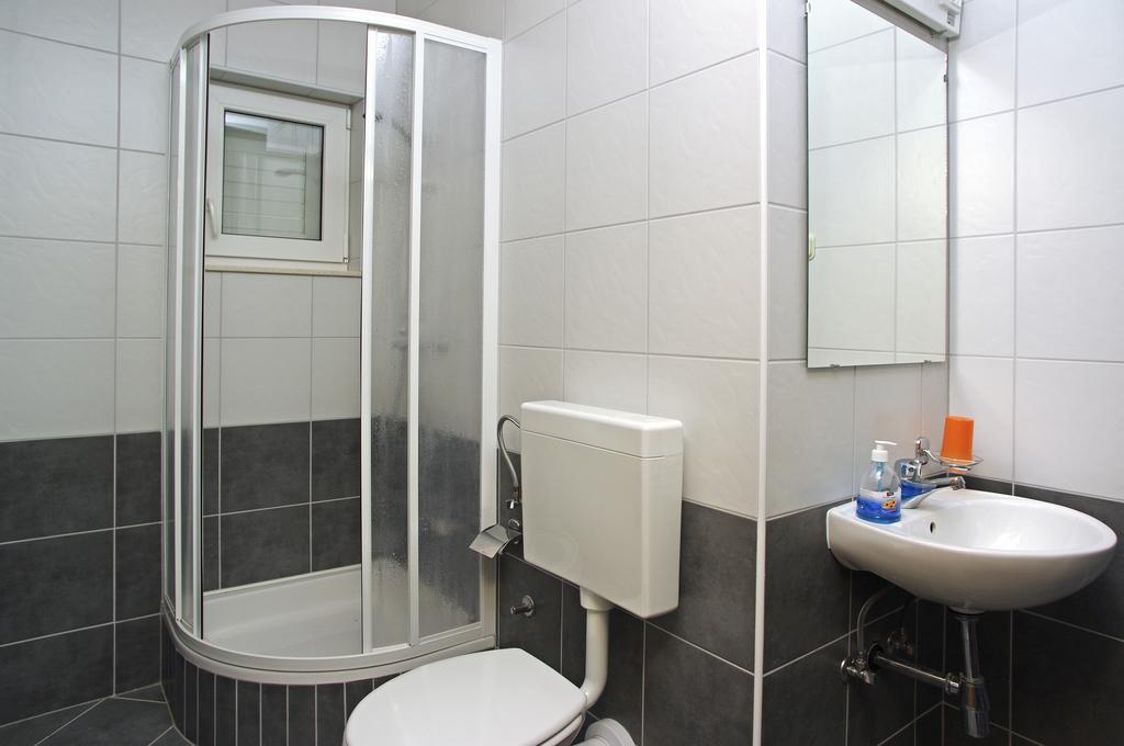 Aparthotel Marina Gromela Mirce Zimmer foto